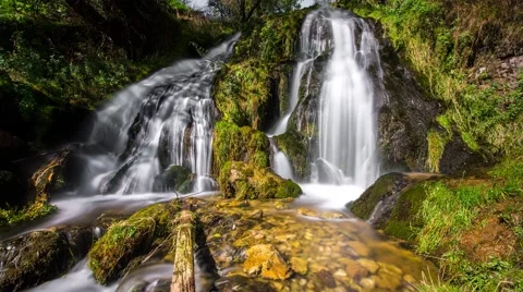 Waterfall landscape in the mountains using 4K 動画素材 47099221