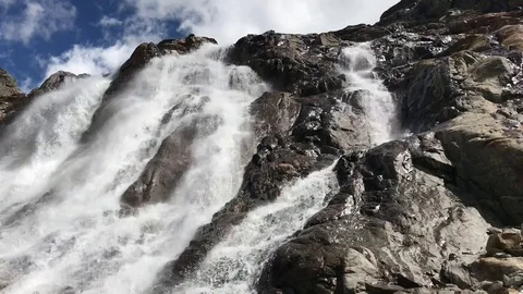 Waterfall Lys sourgent 動画素材 94227972