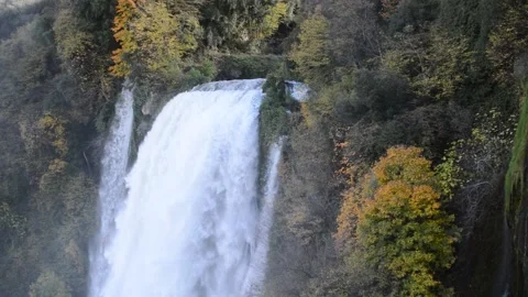 Waterfall of the marmore, Italy. Marmore fall in autumn. autumnal foliage. Video stock 166019258
