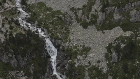 Waterfall in the mountain  (cine log) Video stock 95063601