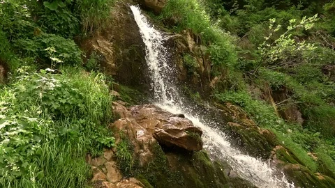Waterfall in mountain Видео 113566275