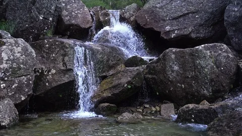 Waterfall on mountain river. 4K Видео 89662200