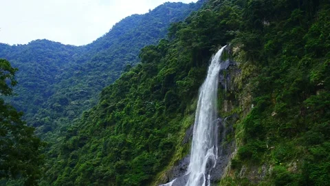 Waterfall in the mountain. WuLai District, New Taipei City, Taiwan. Stock Footage 142345239