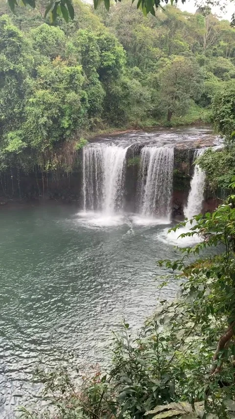 Waterfall near Pakse 스톡 동영상 343319368