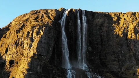 Waterfall in the North of Norway Vídeo Stock 116753218
