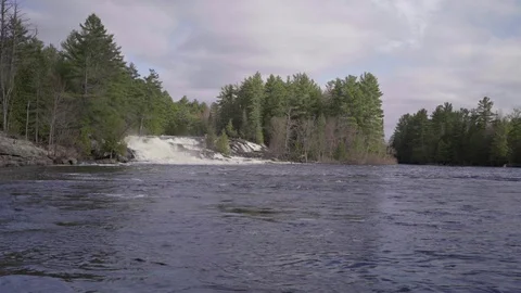 Waterfall on a Partly Cloudy Day Vídeos de archivo 76325588