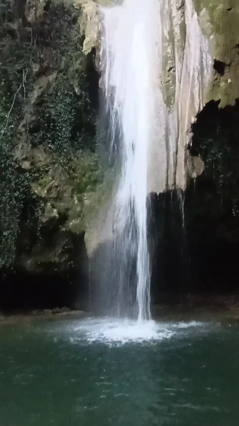 Waterfall in Posusje. Stockbeeldmateriaal 248083800