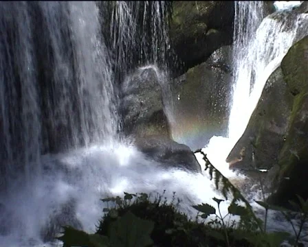 Waterfall with rainbow 스톡 동영상 151344