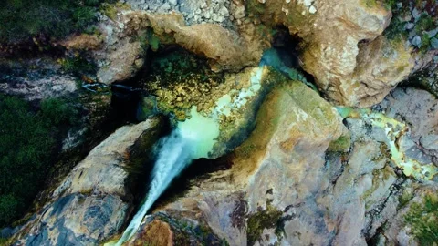 Waterfall at Rinjani Mountain 스톡 동영상 288841761