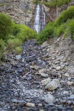 Waterfall with River Flowing Down Stock-Fotos