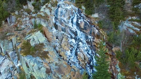 Waterfall on a rock wall Video stock 101782300