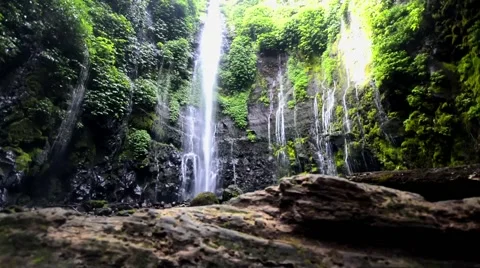 Waterfall slider shot 스톡 동영상 45379879