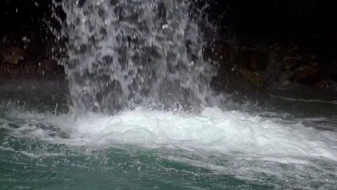 Waterfall Slow Motion Stockbeeldmateriaal 76757252