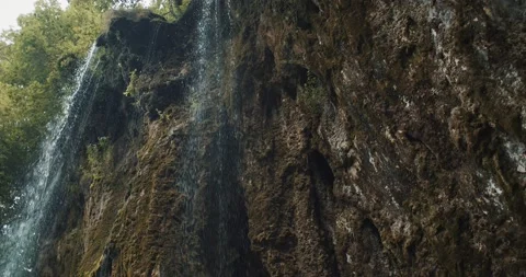 Waterfall in slow motion Vídeos de archivo 204986712