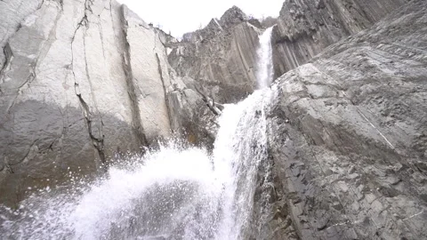 Waterfall in Slow Motion 動画素材 303664460