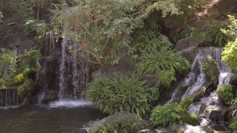 Waterfall slow motion 스톡 동영상 346325979