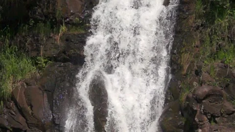 Waterfall slowmo 720 Video stock 242089679