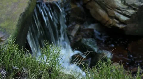 Waterfall small 2 140112 Video stock 10678173