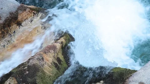 Waterfall On The Small Mountain River 库存影片 125781757