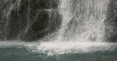 Waterfall splash closeup Vídeos de archivo 256991988