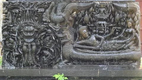 Waterfall on the statue Stock Footage 11138395