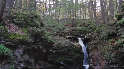 Waterfall Tilt 1080 Stock Footage 32015511
