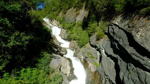 Waterfall in Umbal - Valley 库存影片 126775497