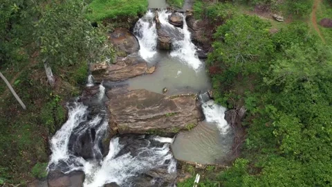 Waterfall view Vídeo Stock 272768326