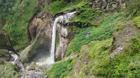 Waterfall view in rinjani mountain Stock Footage 207946290