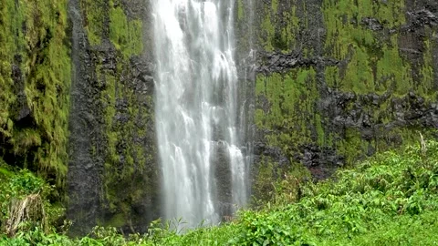 WATERFALL Waimoku Falls Video stock 307626412