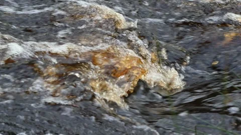 WATERFALL WALK ISAAC D Encoding 2023 V1-0087 prob3 Vidéo 254802777