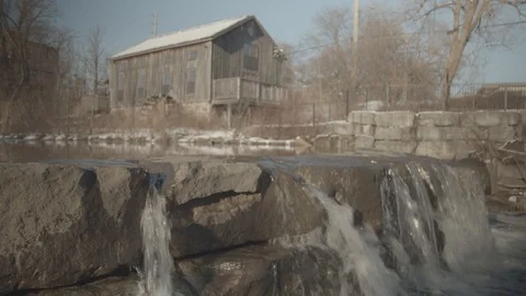 Waterfall in winter. 库存影片 127080055