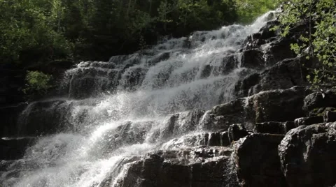 Waterfall in the woods (close-up with audio) 스톡 동영상 48275524