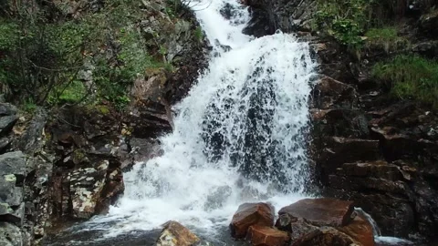 Waterfall_2 Vídeos de archivo 131819986