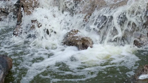 Waterfall_On_Rocks_SLOMO_4K Video stock 152046068