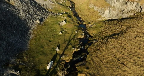 Waterfalls on Buckden beck Video stock 330601806