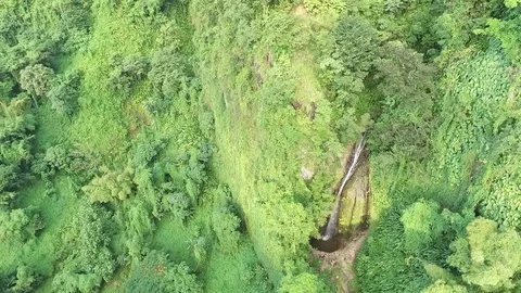 Waterfalls in the caribbean Stock Footage 88583163