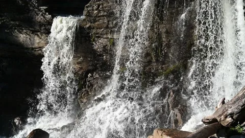Waterfalls in direct sunlight Stock-Footage 219381980