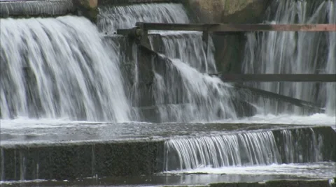 WATERFALLS 動画素材 8647535