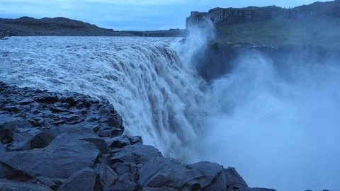 Waterfalls Maximum Power 動画素材 111203690