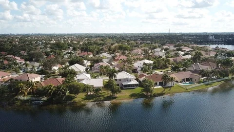 Waterfront homes in Florida Stock Footage 101434974