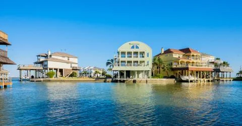 Waterfront homes Stock Photos
