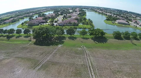Waterfront properties in Florida from above 動画素材 49645384