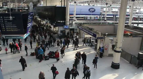Waterloo station Stock Footage 32898163