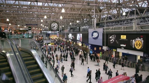 WATERLOO TRAIN STATION LONDON ENGLAND Stock-Footage 72772053