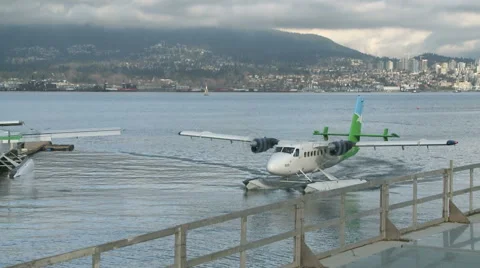 Waterplane in Vancouver Stock Footage 40714244