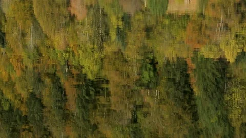 WaterReflectionsFallsDMathieu20181011 動画素材 96746172