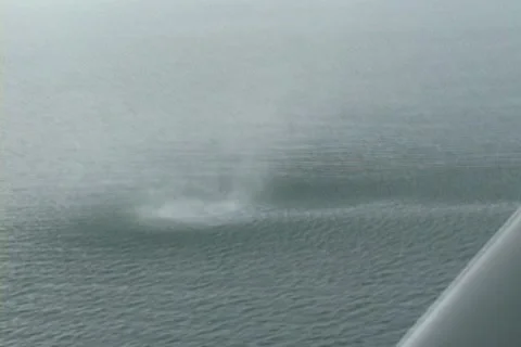 Waterspout Spray Ring Stock-Footage 12654545