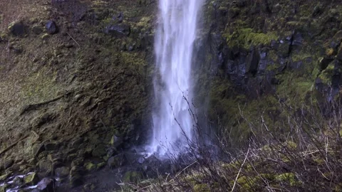 Watson Falls Oregon: moving view Stock Footage 152485652