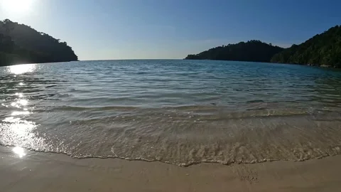 Wave and beach in Mu Ko Surin national park, Phang-Nga, Thailand. Stock Footage 193479910